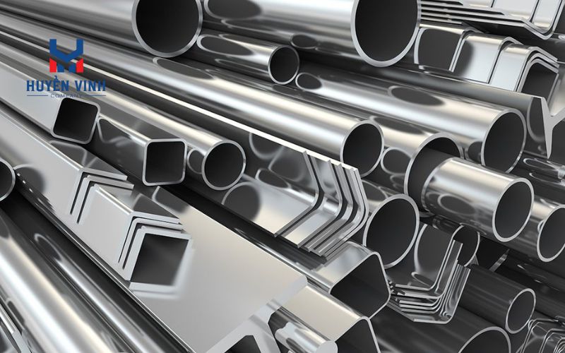 So sánh giữa ống thép đen và inox