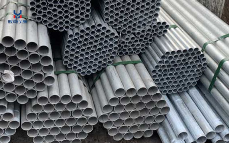 thép mạ kẽm nhúng nóng phi 42