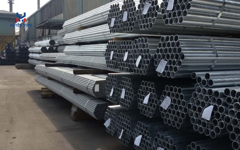 thép mạ kẽm nhúng nóng phi 15
